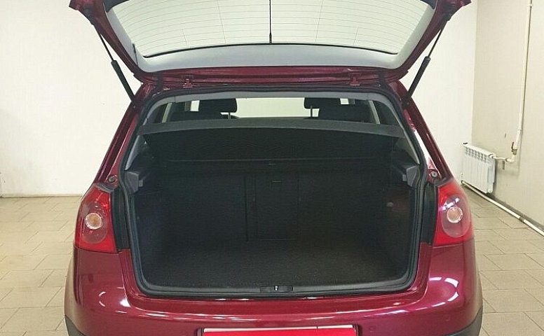 Volkswagen Golf V