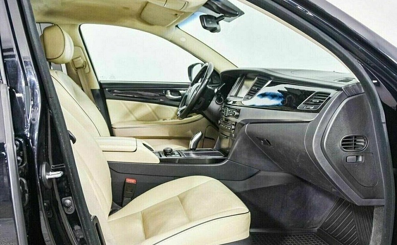 Hyundai equus