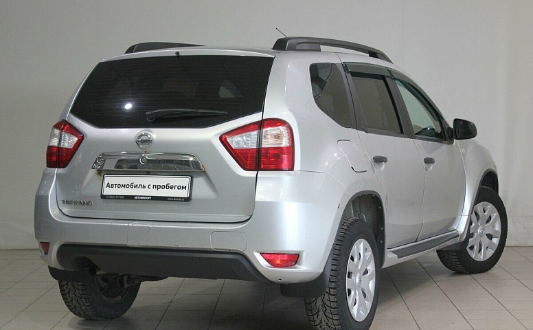 Nissan Terrano III (D10)