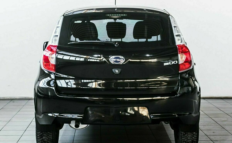 Datsun mi-do