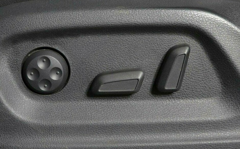 Volkswagen Tiguan 2.0 Автомат