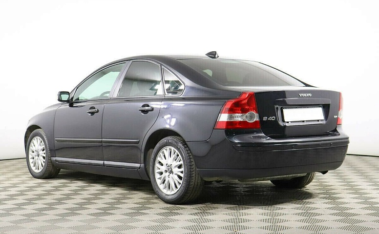 Volvo S40 II