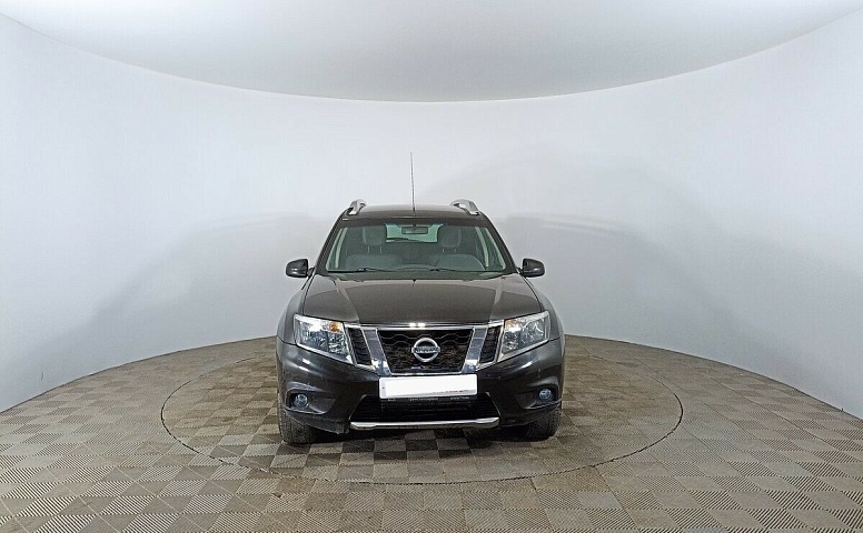 Nissan Terrano III (D10)
