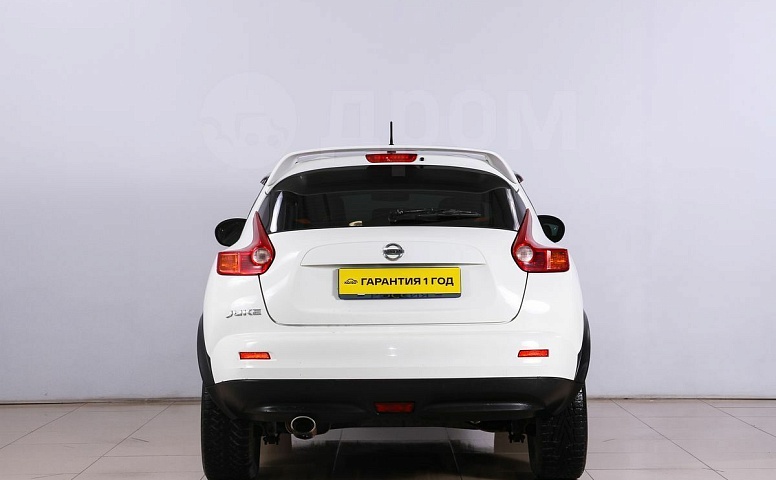 Nissan Juke, 1 поколение