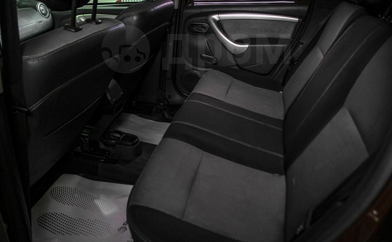 Renault Duster, 1 поколение