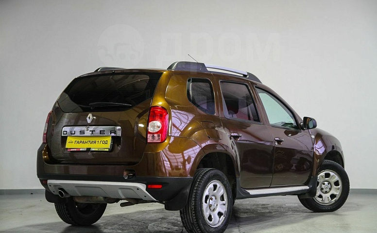 Renault Duster, 1 поколение