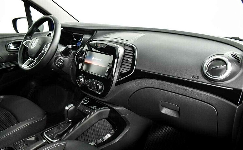 Renault kaptur cvt 2017 с пробегом 25 570 км