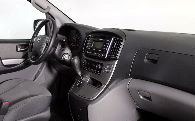 Hyundai H-1