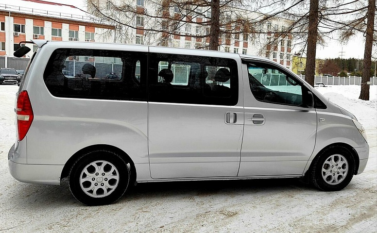 Hyundai Grand Starex I