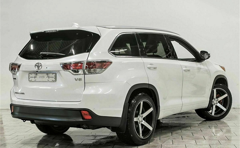 Toyota highlander