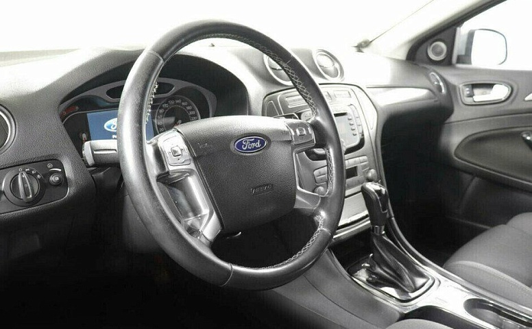 Ford Mondeo 2.0 Автомат
