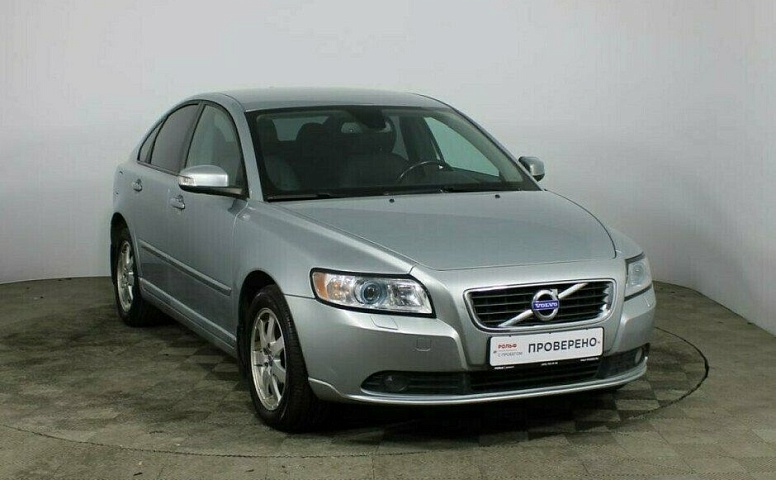Volvo S40 2.0 Робот