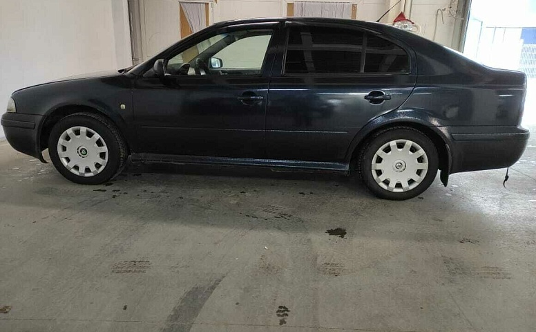 Skoda OCTAVIA 1.6 MT (102 л.с.)
