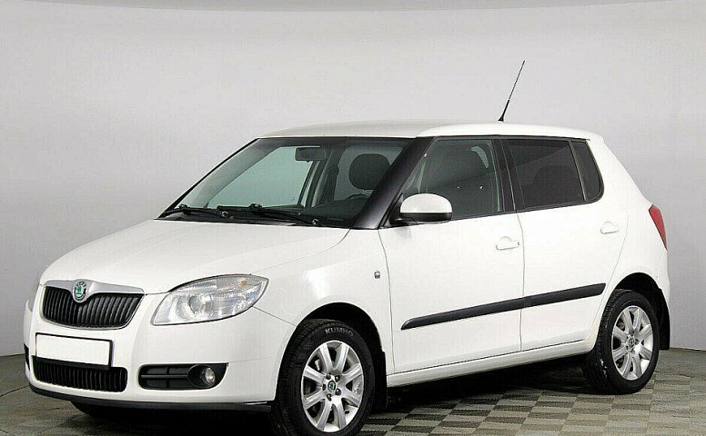Skoda Fabia 1.6 Автомат
