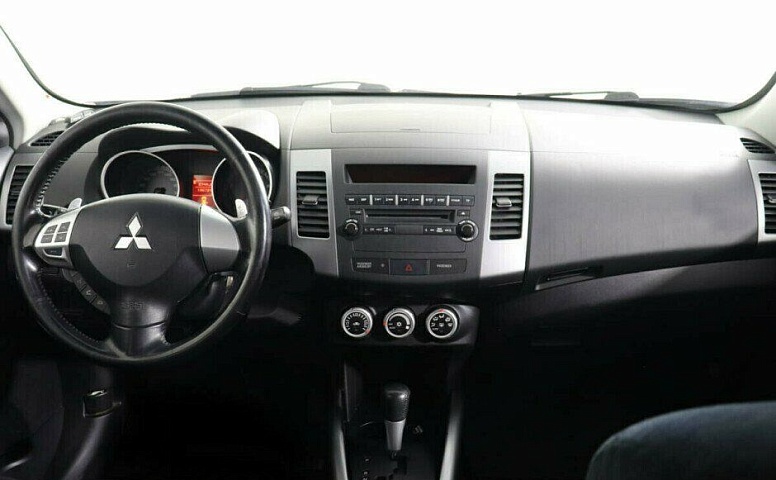 Mitsubishi Outlander 2.4 Вариатор