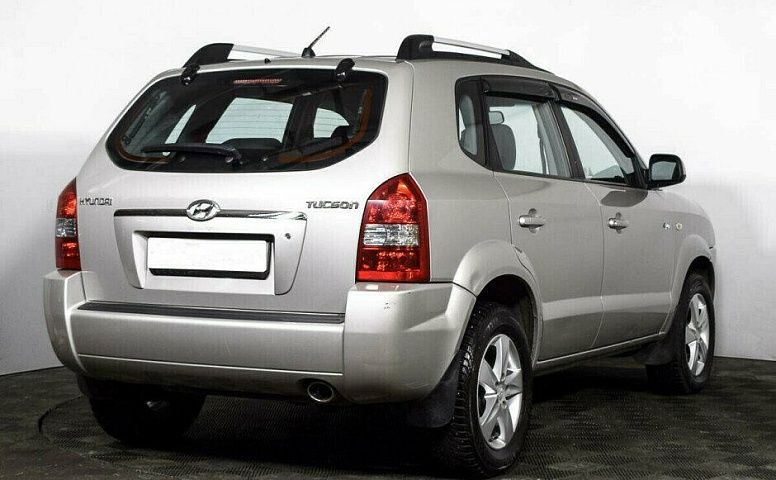 Hyundai Tucson 2.0 Автомат