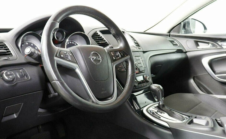 Opel Insignia 2.0 Автомат