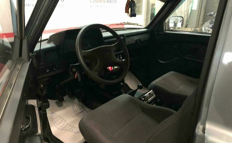 LADA (ВАЗ) NIVA 1.7 MT (80 л.с.) 4WD