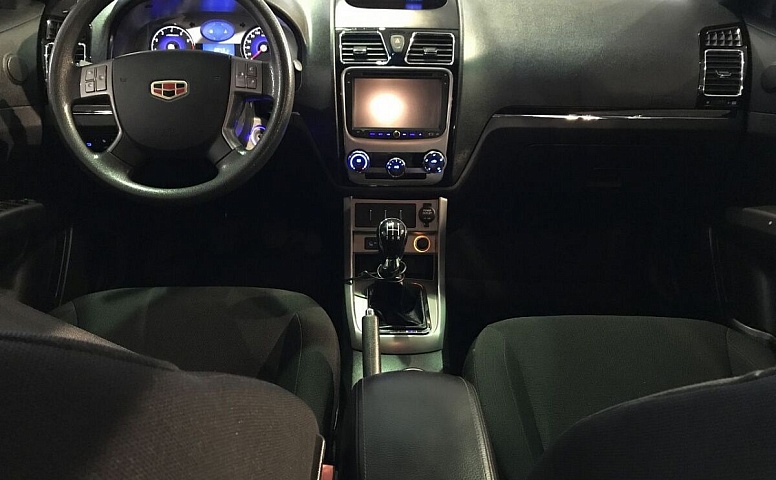 Geely Emgrand EC7