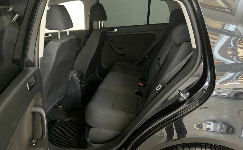 Volkswagen GOLF_PLUS 1.6 AMT (102 л.с.)