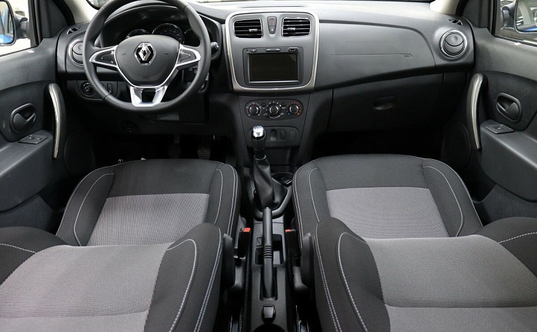 Renault sandero stepway мкпп 2021 с пробегом 100 км