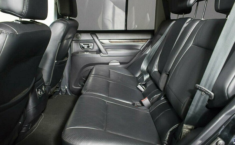 Mitsubishi Pajero 3.2 Автомат