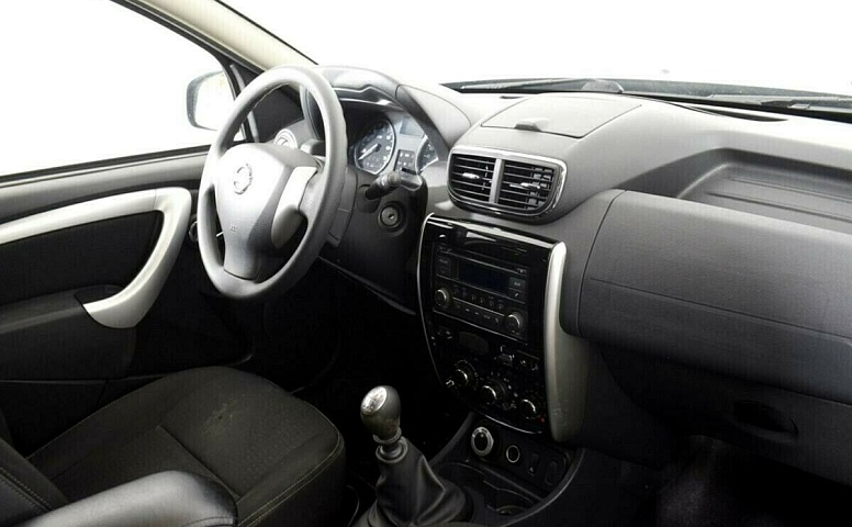 Nissan terrano