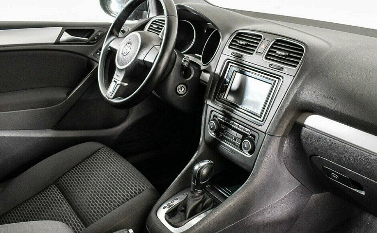 Volkswagen Golf 1.4 Робот