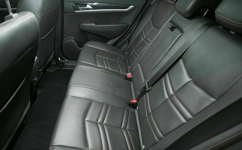 Dongfeng ax7