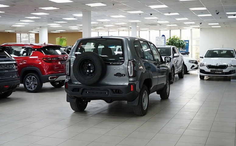 Lada (ваз) niva travel мкпп 2021 с пробегом 111 км