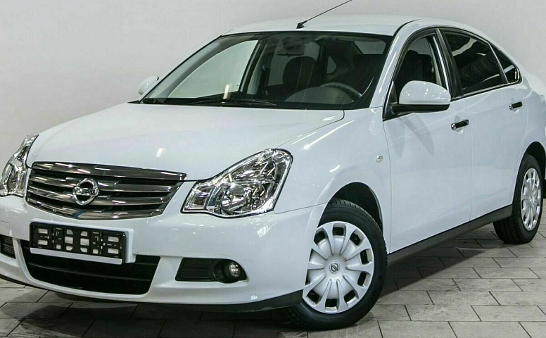 Nissan almera