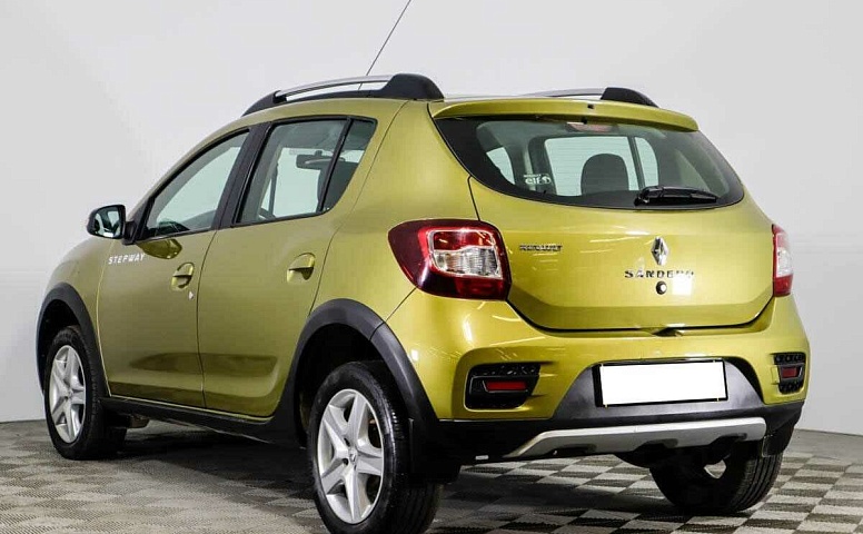 Renault sandero stepway робот 2015 с пробегом 69 723 км
