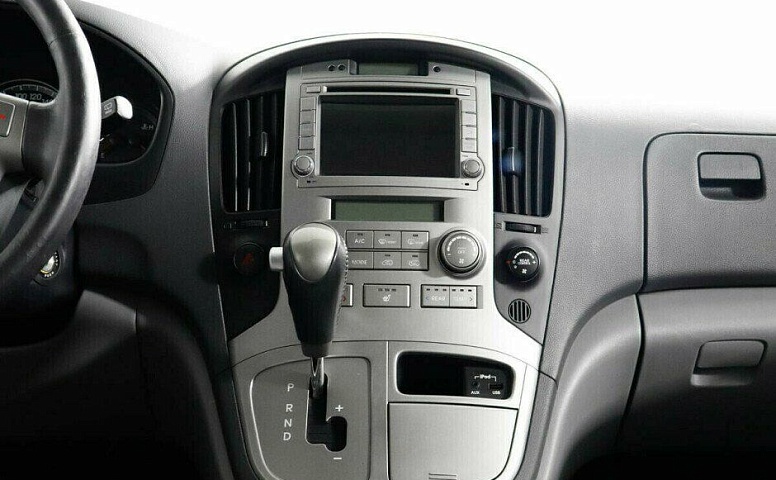 Hyundai Grand Starex 2.5 Автомат