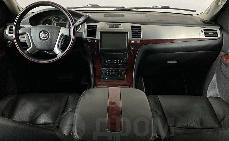 Cadillac Escalade, 3 поколение