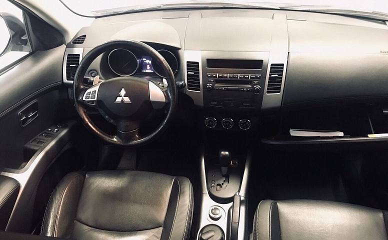Mitsubishi Outlander II Рестайлинг