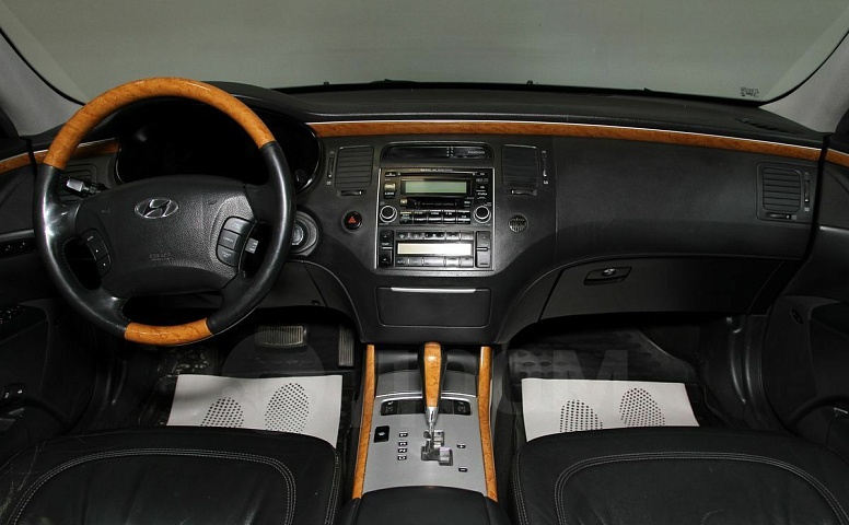 Hyundai Grandeur, 4 поколение