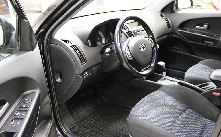 Kia Ceed I