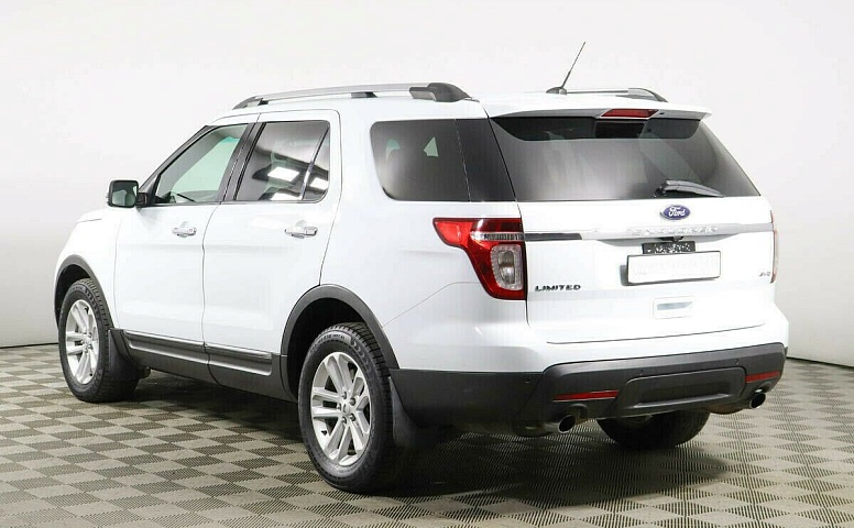 Ford Explorer V