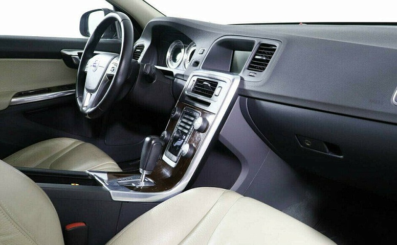 Volvo S60 1.6 Робот