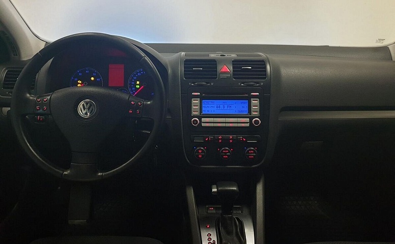 Volkswagen Golf V