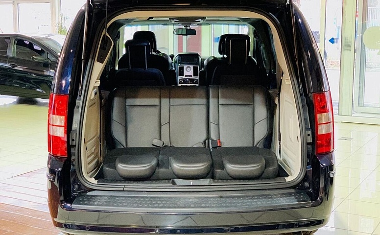 Chrysler Voyager V Grand