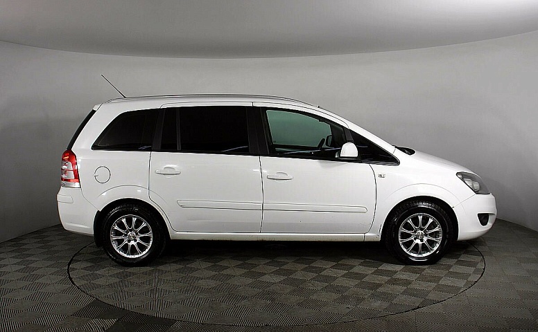Opel Zafira B Рестайлинг