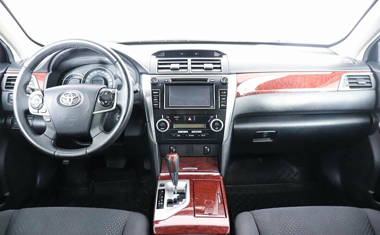 Toyota Camry VII (XV50)