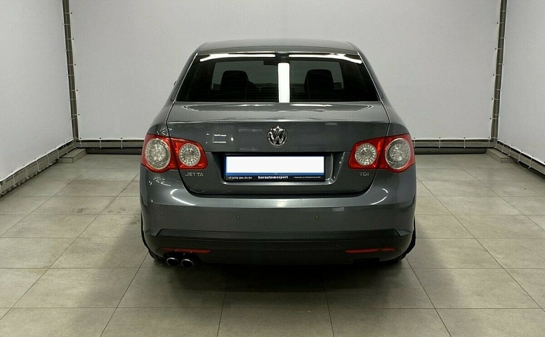Volkswagen Jetta V