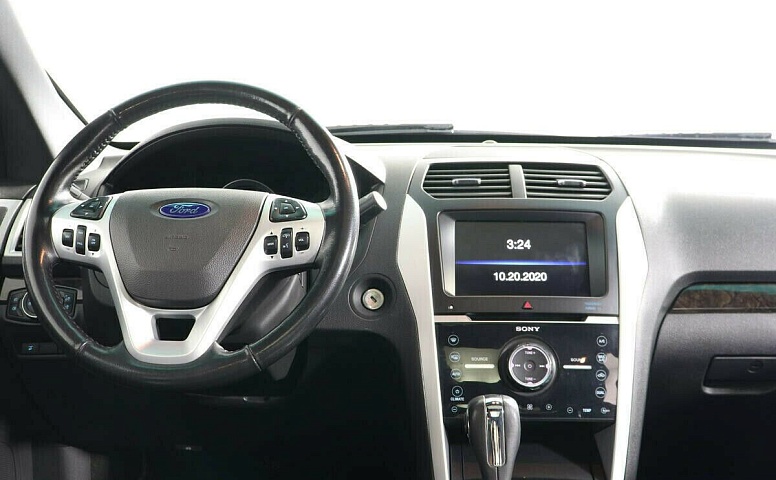 Ford Explorer V
