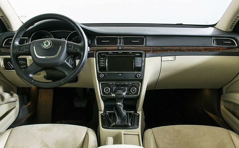 Skoda superb