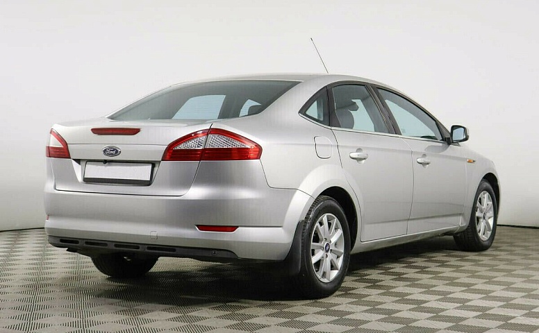 Ford mondeo