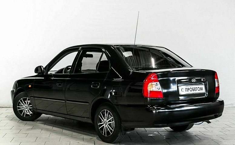 Hyundai accent