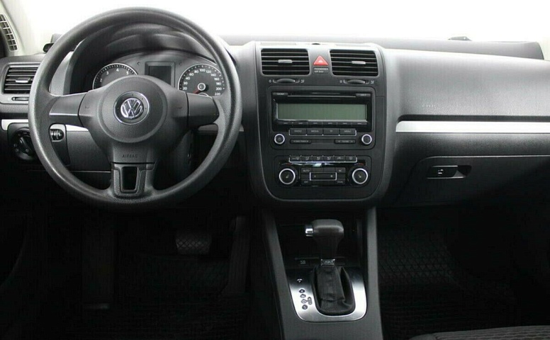 Volkswagen Jetta V
