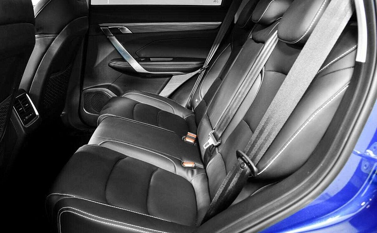 Geely atlas pro робот 2021 с пробегом 8 500 км